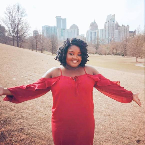 Meet your Posher, Stephanie - Picture 1 of 1